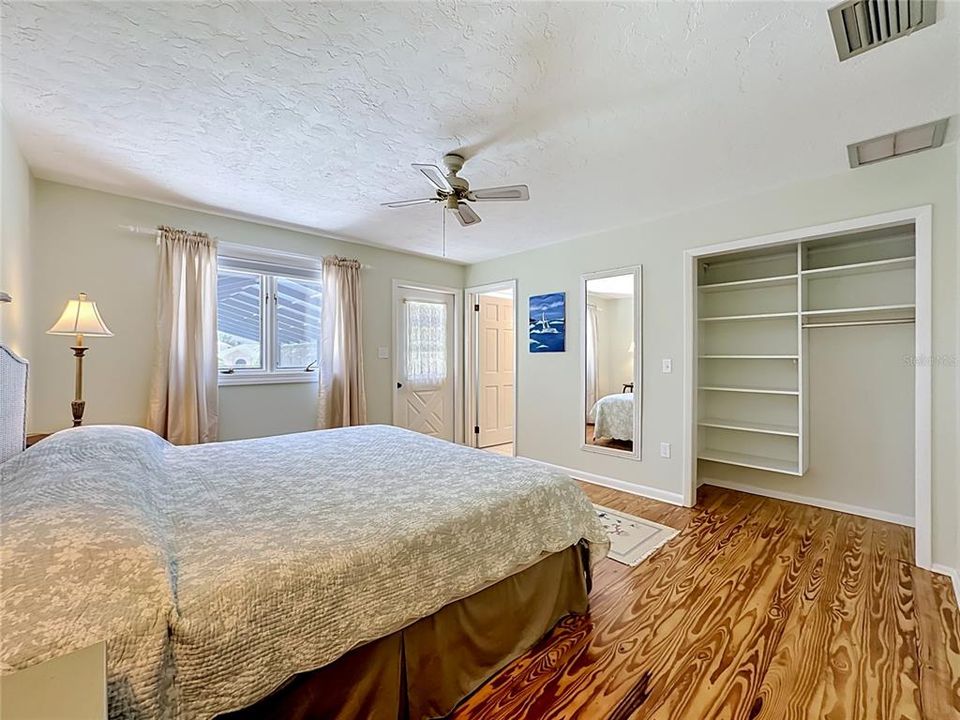 En Venta: $1,400,500 (6 camas, 4 baños, 4828 Pies cuadrados)