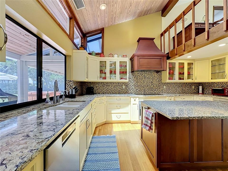 En Venta: $1,400,500 (6 camas, 4 baños, 4828 Pies cuadrados)