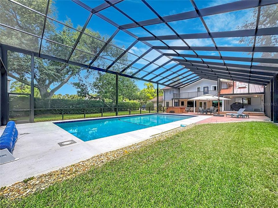 En Venta: $1,400,500 (6 camas, 4 baños, 4828 Pies cuadrados)