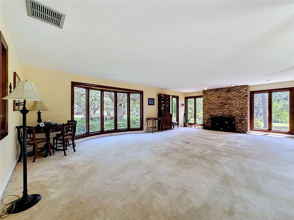 En Venta: $1,400,500 (6 camas, 4 baños, 4828 Pies cuadrados)