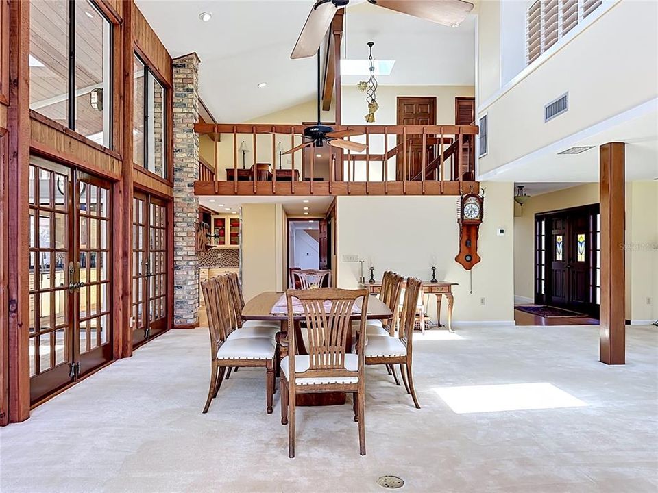 En Venta: $1,400,500 (6 camas, 4 baños, 4828 Pies cuadrados)