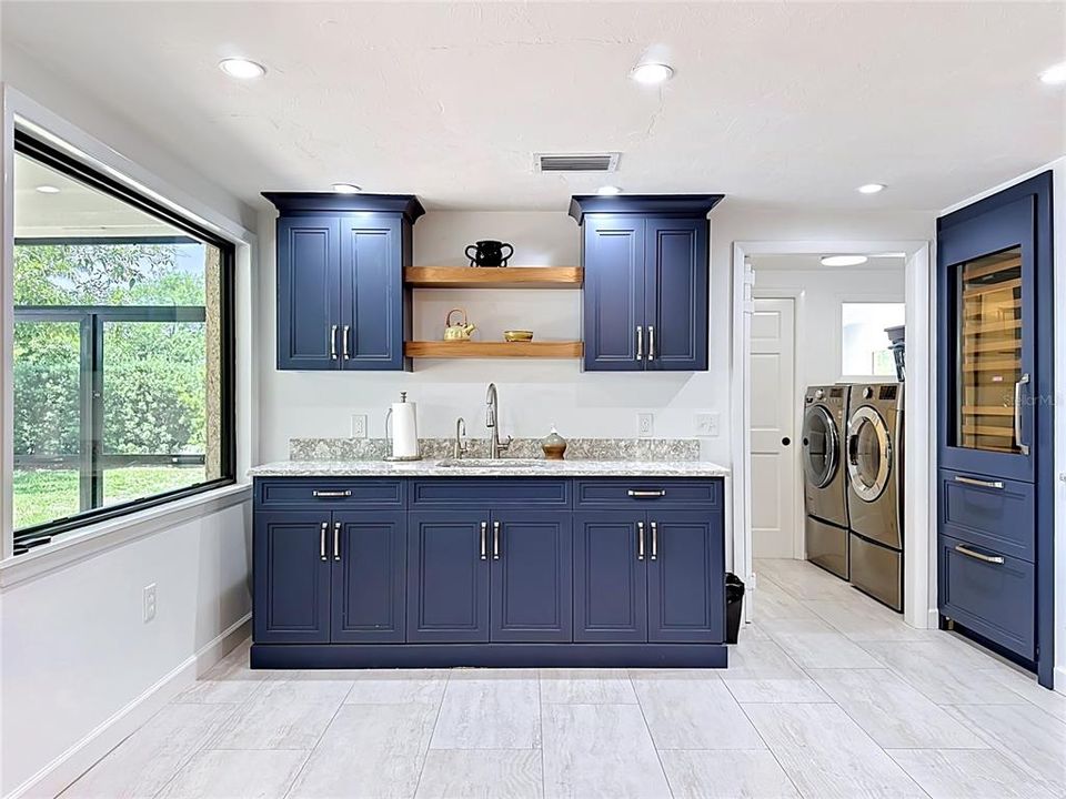 En Venta: $1,400,500 (6 camas, 4 baños, 4828 Pies cuadrados)