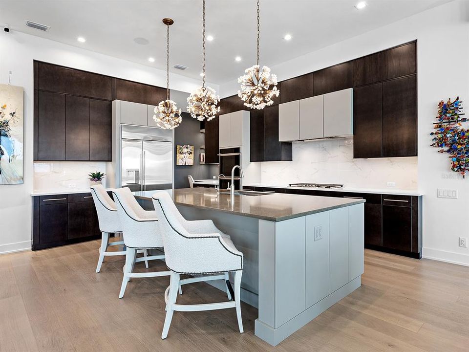 For Sale: $3,349,000 (3 beds, 4 baths, 3474 Square Feet)