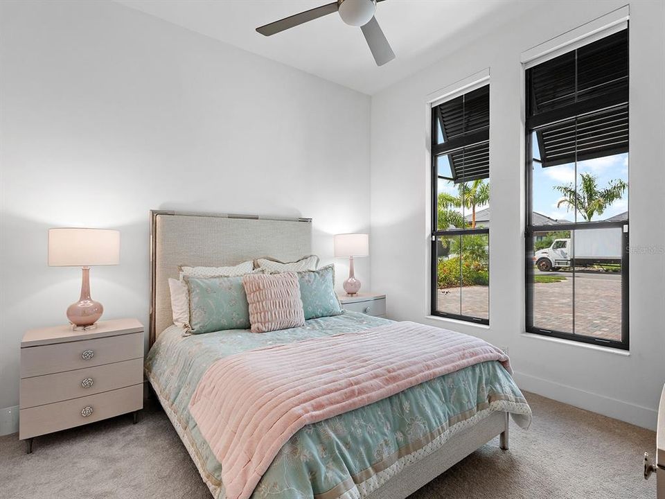 For Sale: $3,349,000 (3 beds, 4 baths, 3474 Square Feet)
