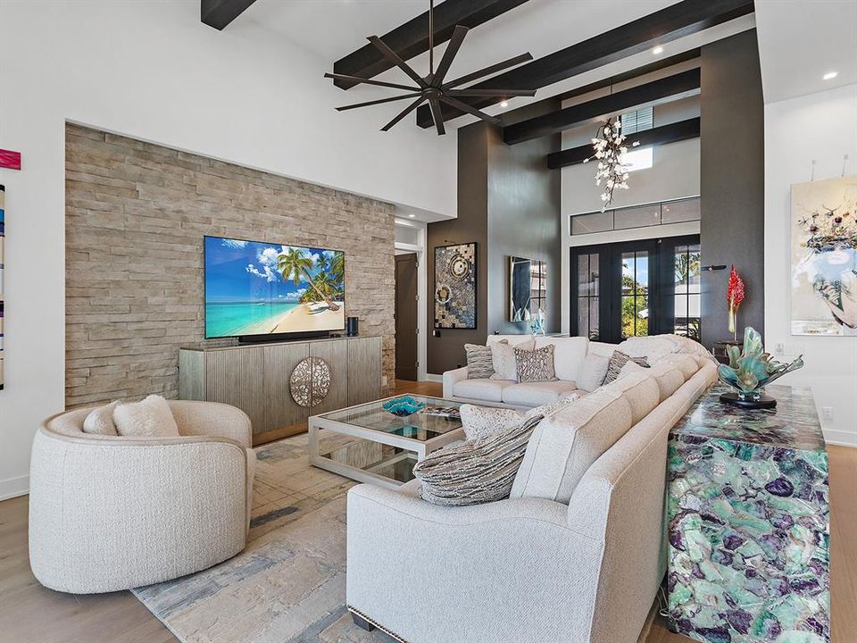 For Sale: $3,349,000 (3 beds, 4 baths, 3474 Square Feet)