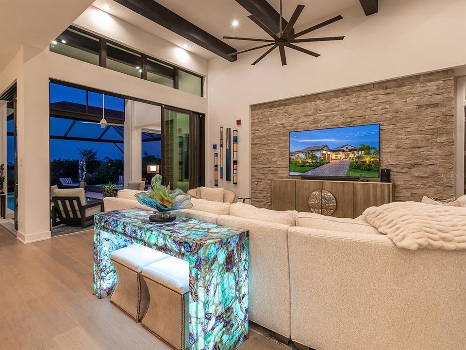 For Sale: $3,349,000 (3 beds, 4 baths, 3474 Square Feet)