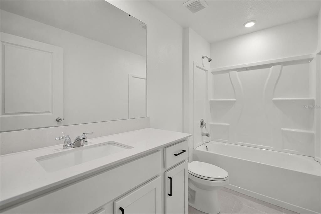 For Rent: $2,050 (4 beds, 2 baths, 1842 Square Feet)