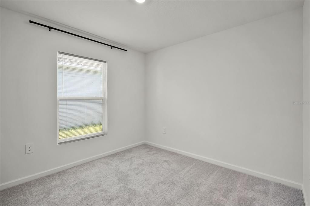 For Rent: $2,050 (4 beds, 2 baths, 1842 Square Feet)