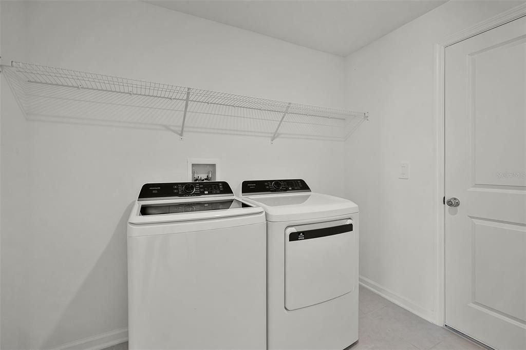 For Rent: $2,050 (4 beds, 2 baths, 1842 Square Feet)