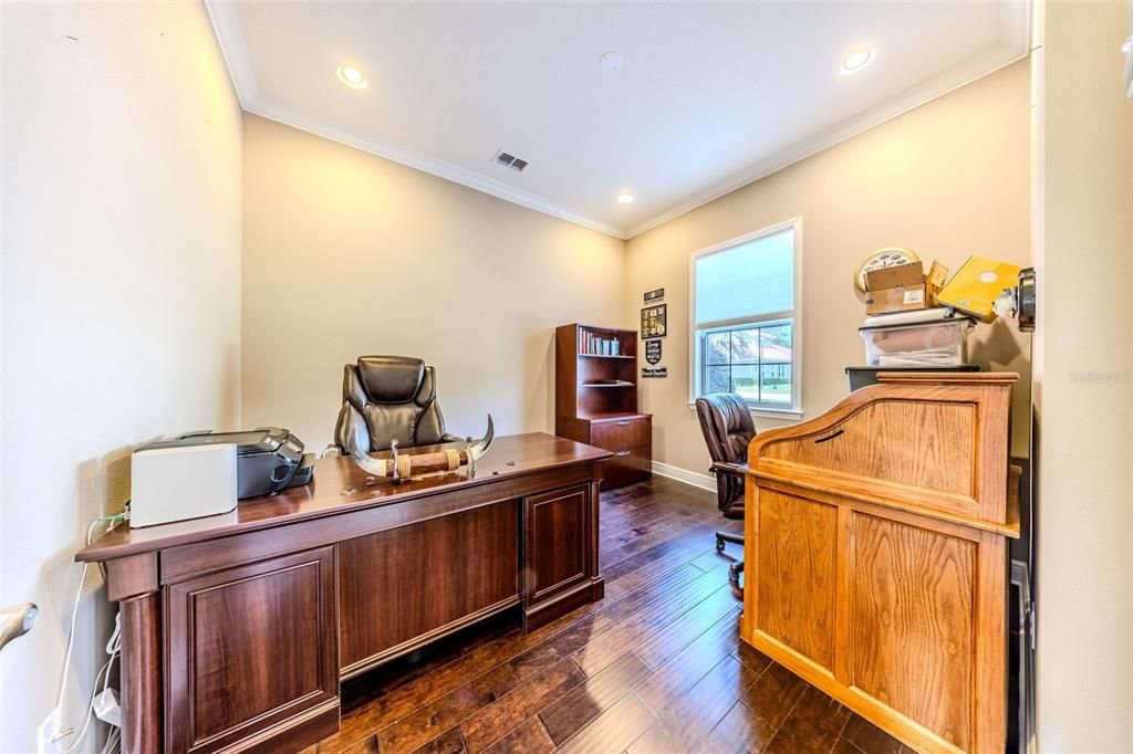 For Sale: $1,250,000 (6 beds, 4 baths, 4656 Square Feet)