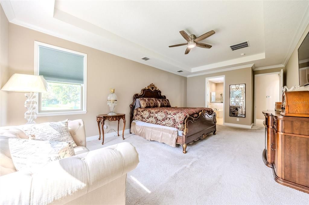 For Sale: $1,250,000 (6 beds, 4 baths, 4656 Square Feet)