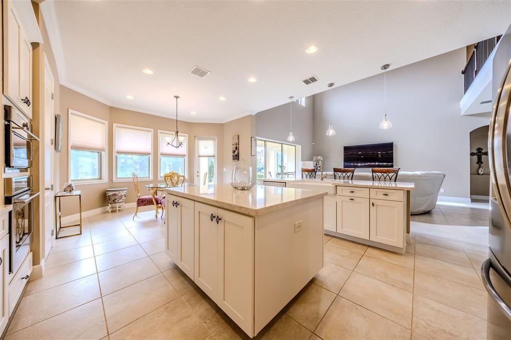 For Sale: $1,250,000 (6 beds, 4 baths, 4656 Square Feet)