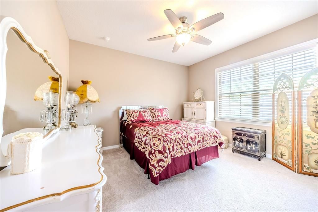For Sale: $1,250,000 (6 beds, 4 baths, 4656 Square Feet)
