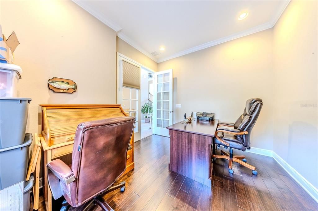For Sale: $1,250,000 (6 beds, 4 baths, 4656 Square Feet)