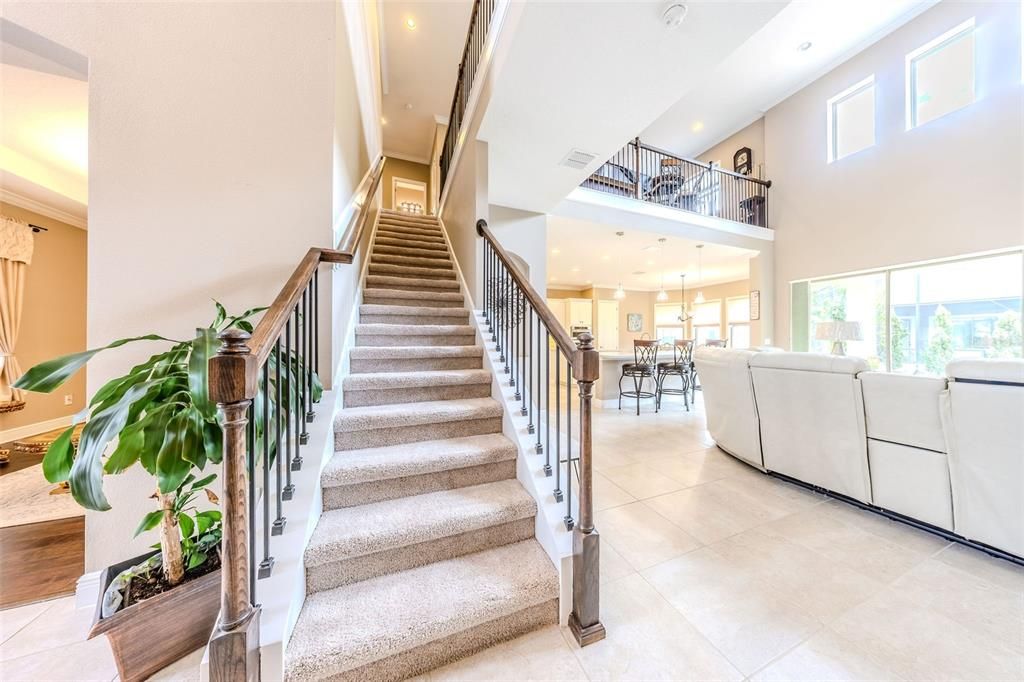 For Sale: $1,250,000 (6 beds, 4 baths, 4656 Square Feet)