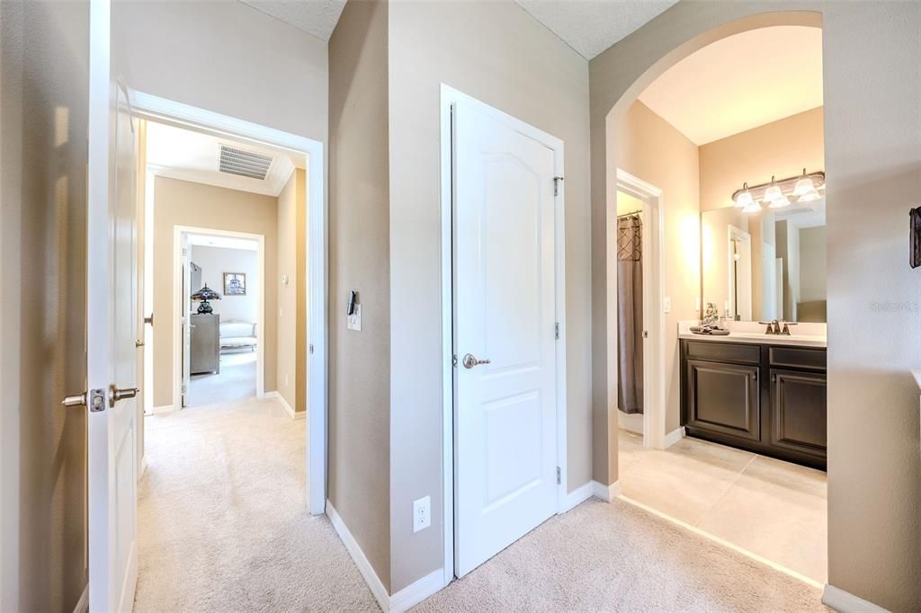 For Sale: $1,250,000 (6 beds, 4 baths, 4656 Square Feet)