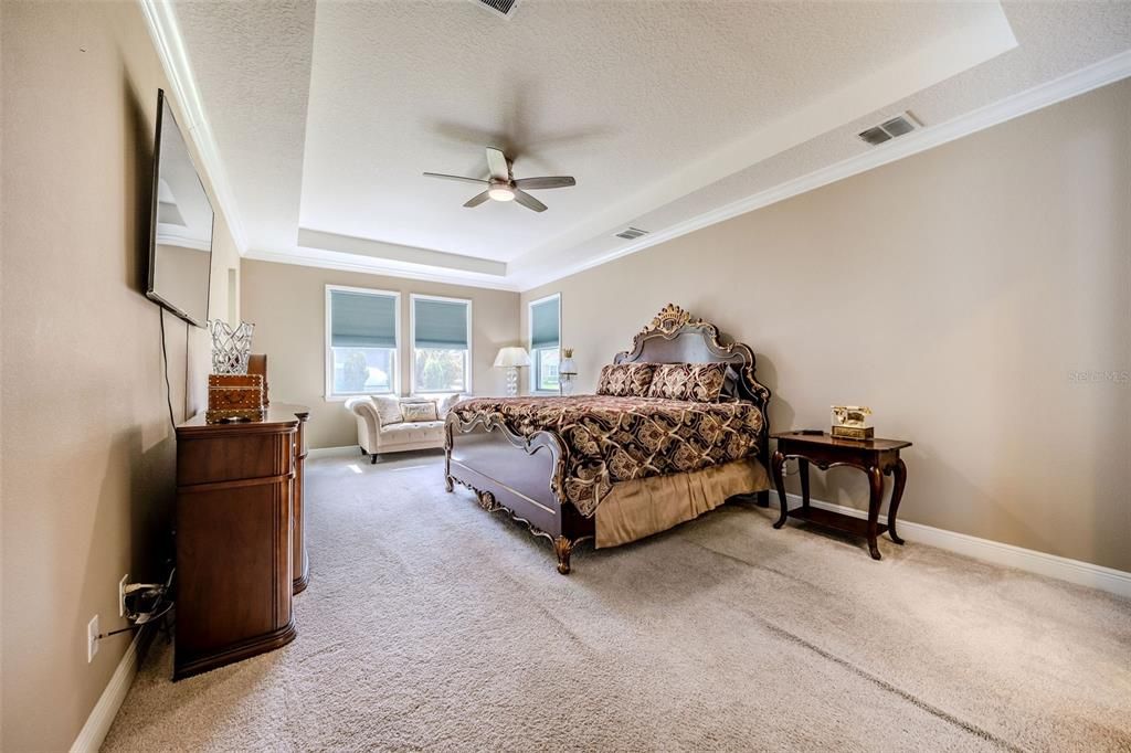 For Sale: $1,250,000 (6 beds, 4 baths, 4656 Square Feet)