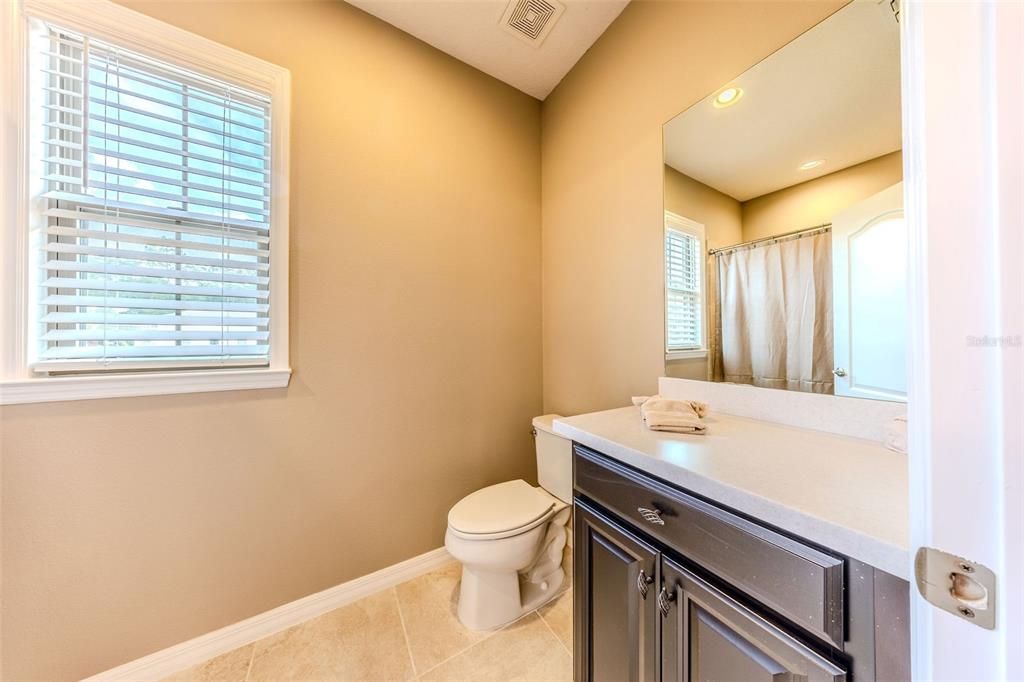 For Sale: $1,250,000 (6 beds, 4 baths, 4656 Square Feet)