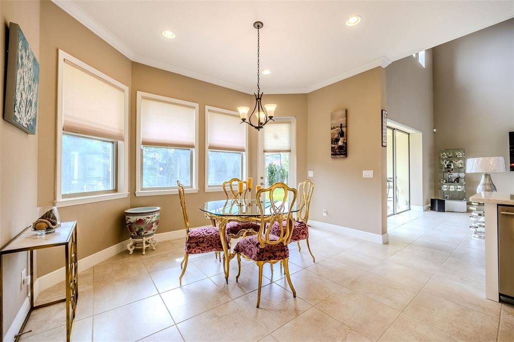 For Sale: $1,250,000 (6 beds, 4 baths, 4656 Square Feet)