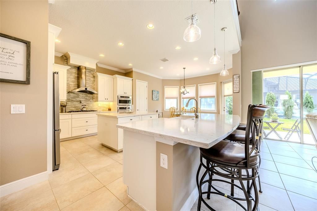 For Sale: $1,250,000 (6 beds, 4 baths, 4656 Square Feet)