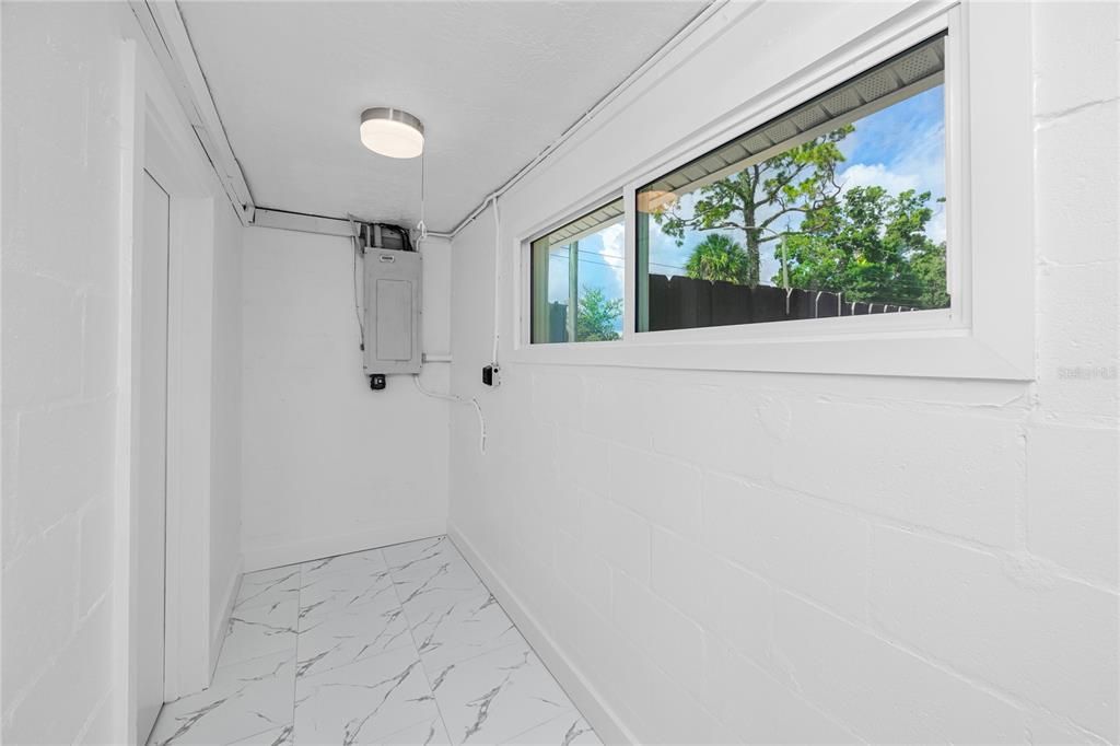 На продажу: $569,900 (3 спален, 2 ванн, 1450 Квадратных фут)