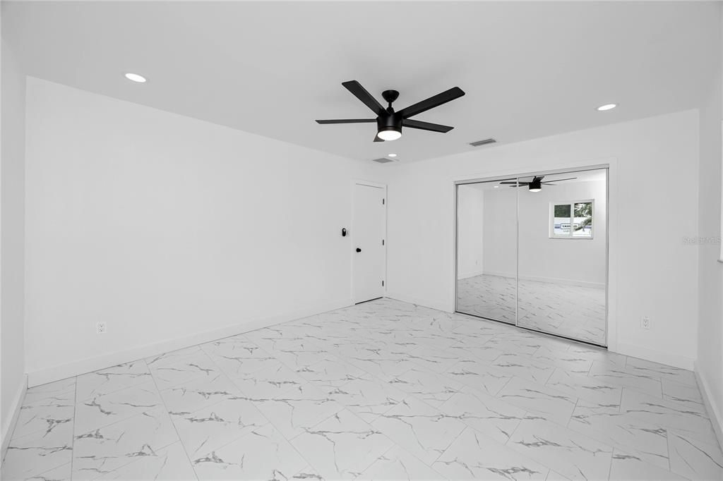 На продажу: $569,900 (3 спален, 2 ванн, 1450 Квадратных фут)