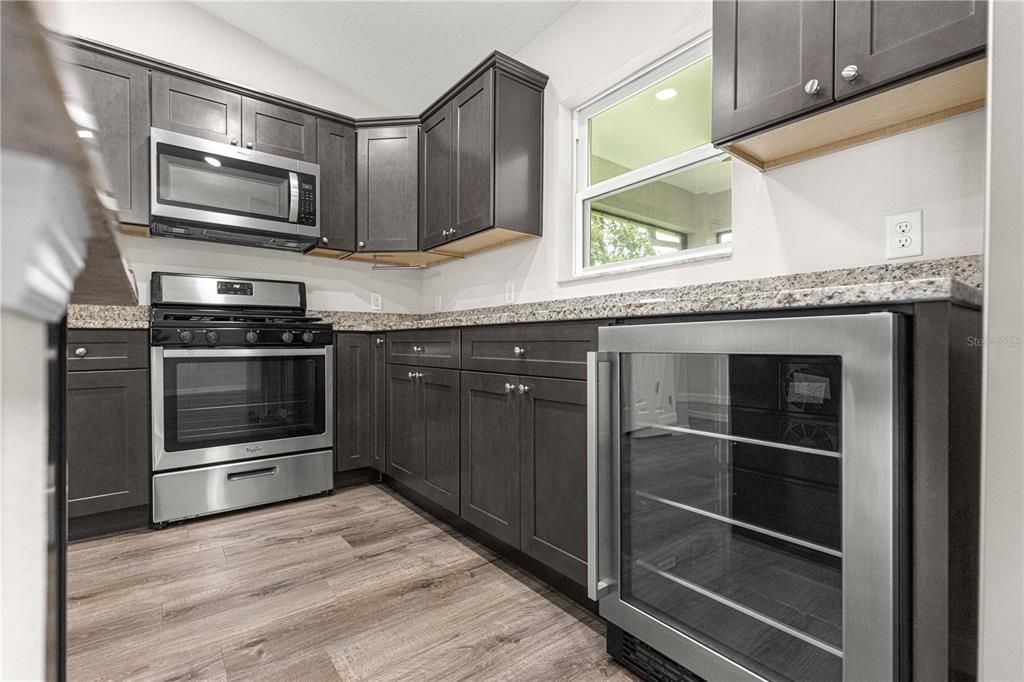 For Sale: $339,000 (4 beds, 3 baths, 1756 Square Feet)