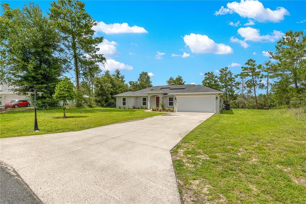 For Sale: $339,000 (4 beds, 3 baths, 1756 Square Feet)