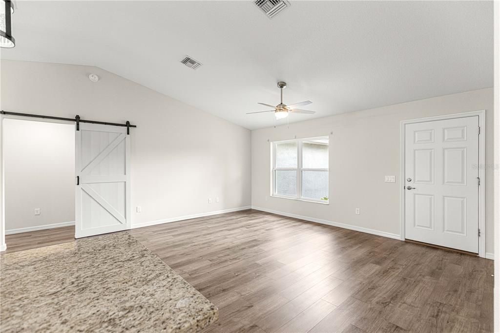 For Sale: $339,000 (4 beds, 3 baths, 1756 Square Feet)