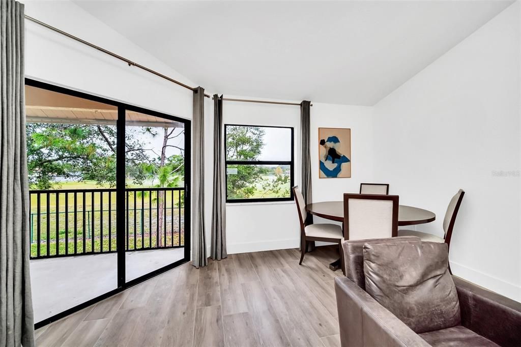For Sale: $295,000 (2 beds, 2 baths, 1075 Square Feet)