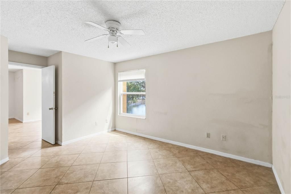 For Sale: $155,000 (2 beds, 2 baths, 1054 Square Feet)