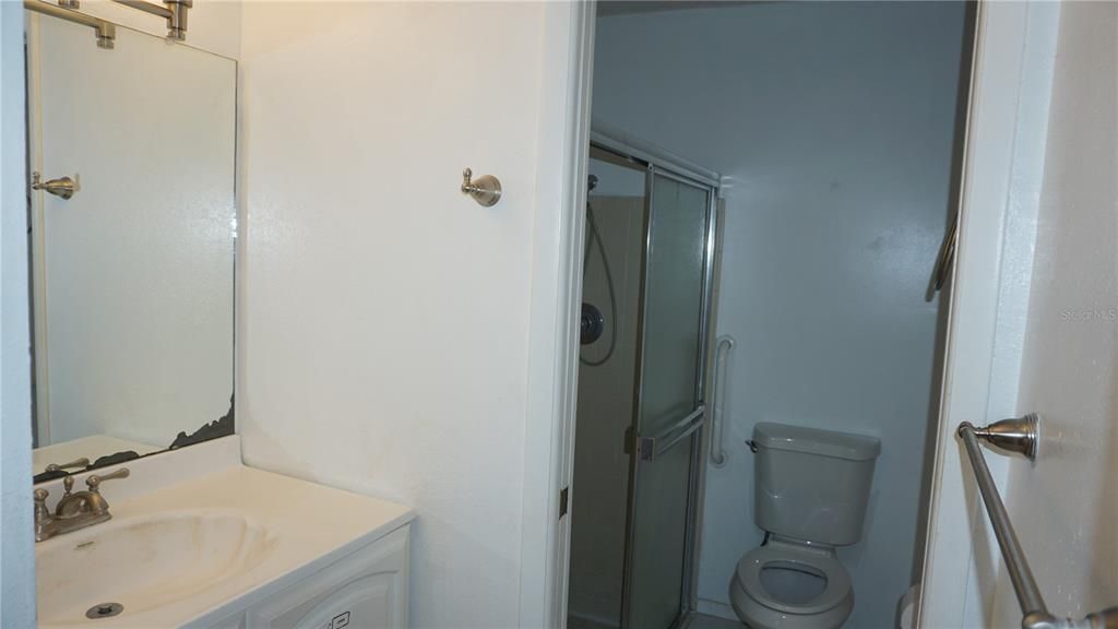 For Sale: $109,900 (2 beds, 2 baths, 1029 Square Feet)