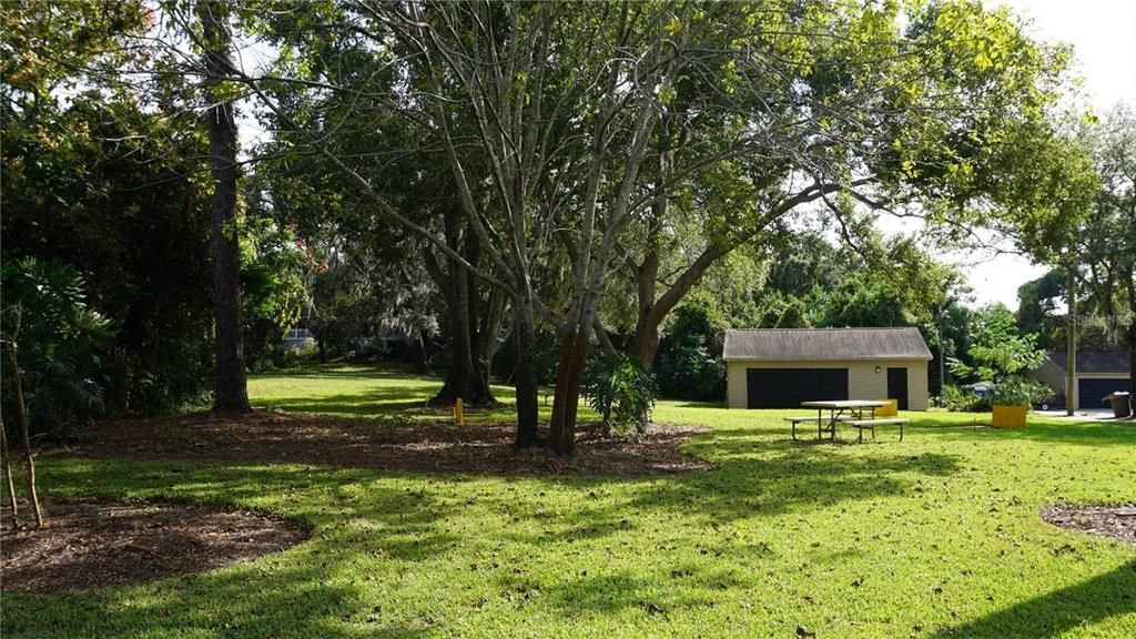 For Sale: $109,900 (2 beds, 2 baths, 1029 Square Feet)