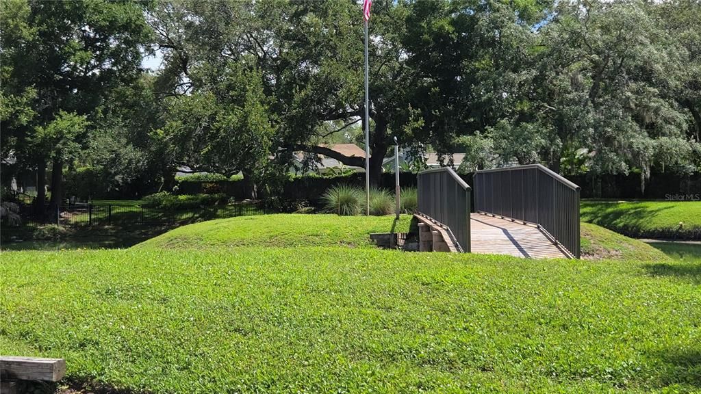 For Sale: $265,000 (2 beds, 2 baths, 1130 Square Feet)