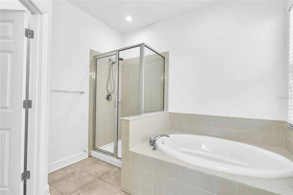 For Rent: $2,795 (3 beds, 2 baths, 1580 Square Feet)