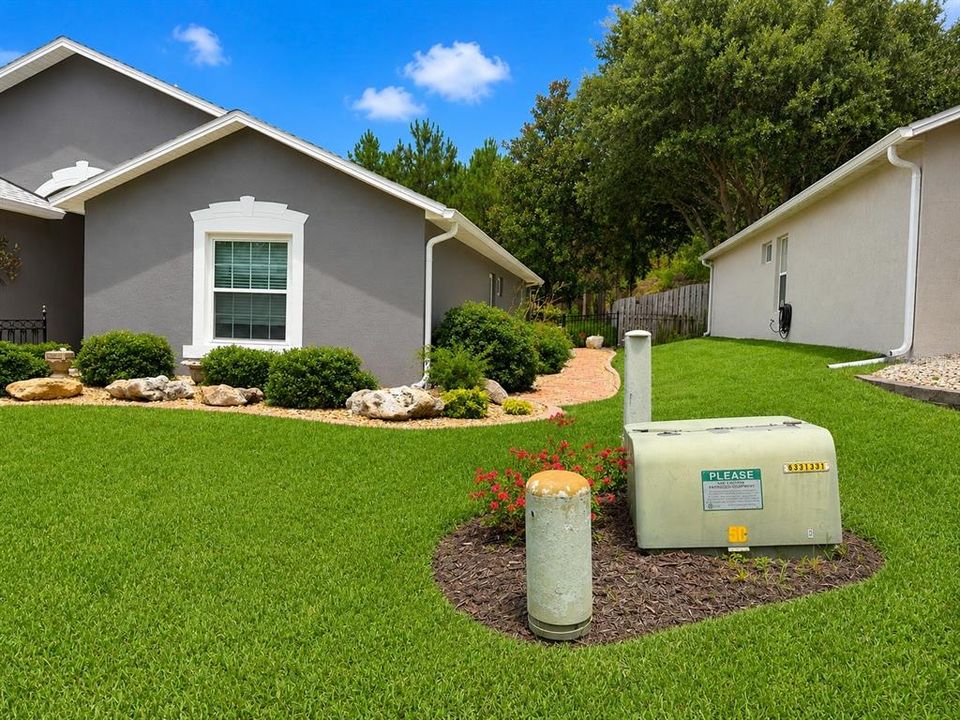For Sale: $359,900 (3 beds, 2 baths, 1600 Square Feet)