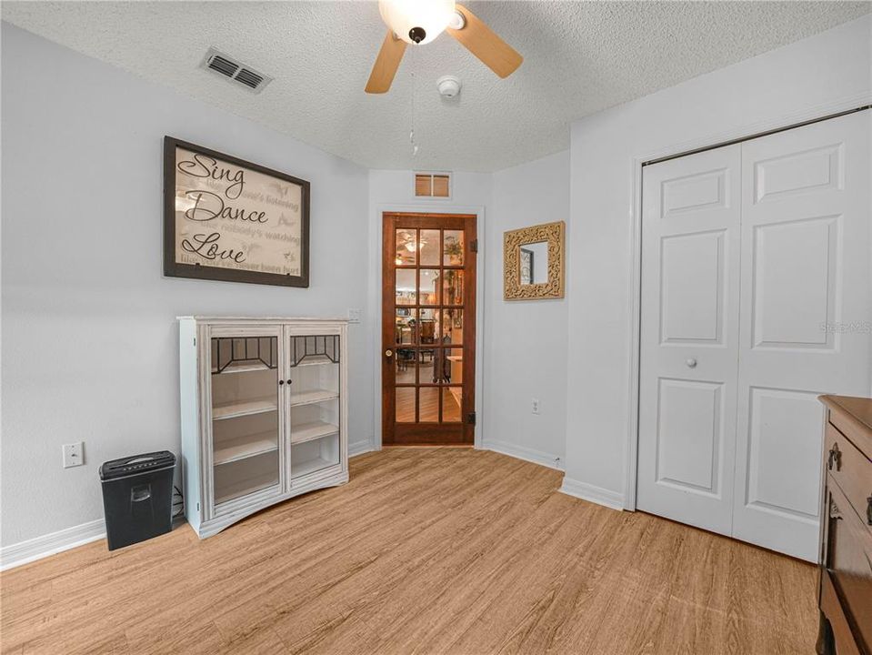 For Sale: $359,900 (3 beds, 2 baths, 1600 Square Feet)