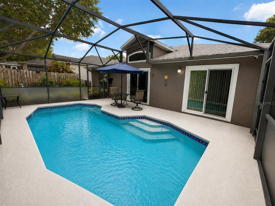 For Sale: $359,900 (3 beds, 2 baths, 1600 Square Feet)