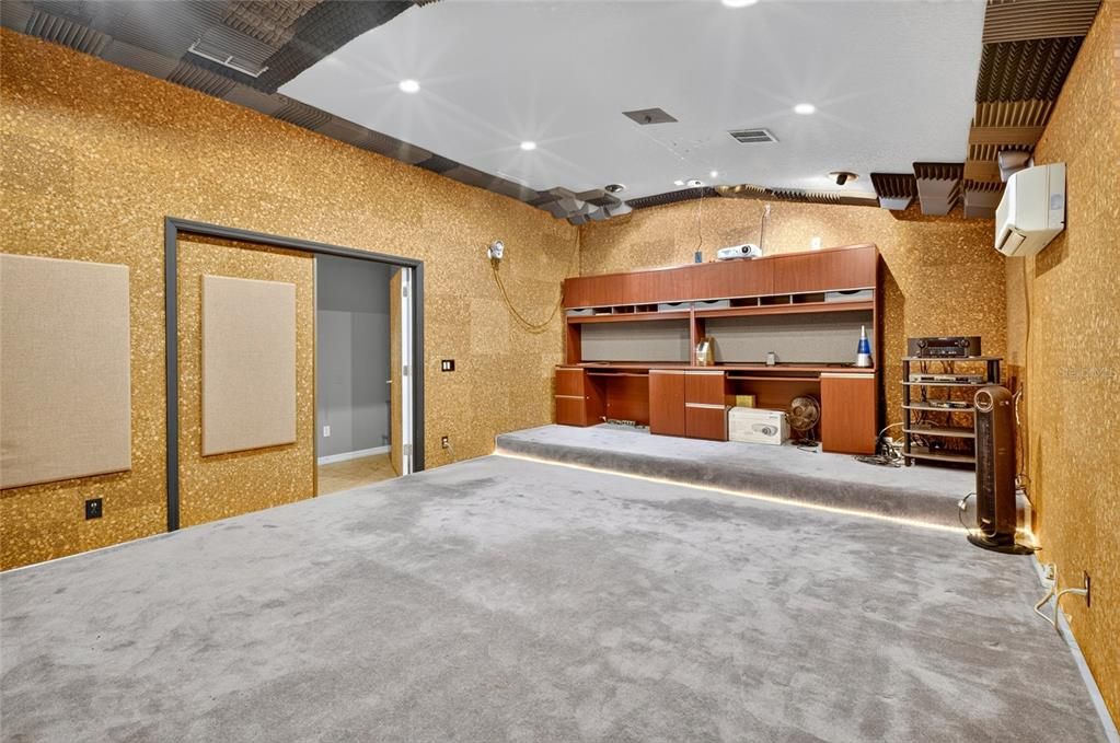 En Venta: $499,000 (3 camas, 2 baños, 1688 Pies cuadrados)