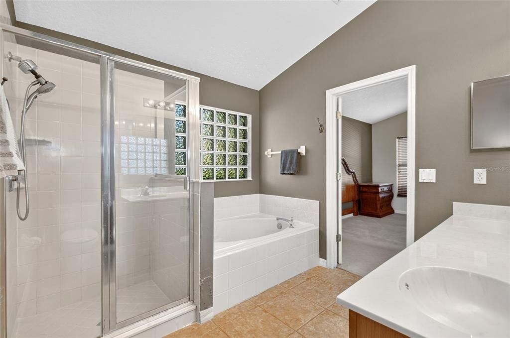En Venta: $499,000 (3 camas, 2 baños, 1688 Pies cuadrados)