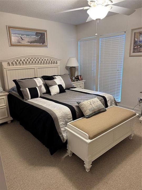 For Sale: $154,000 (1 beds, 1 baths, 768 Square Feet)