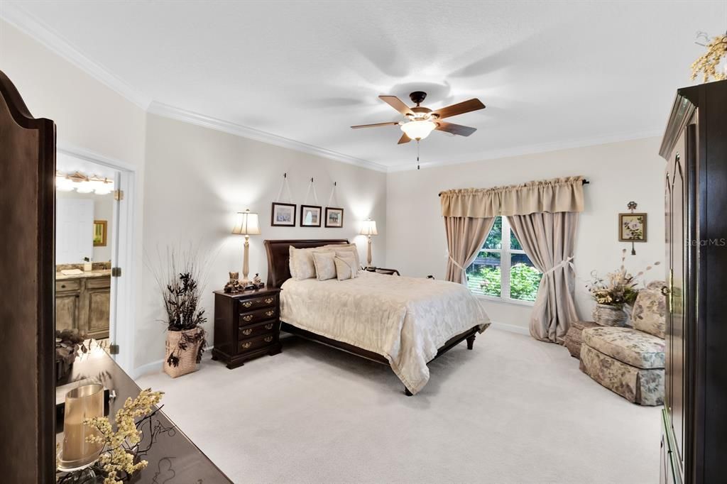 Под контрактом: $669,000 (3 спален, 3 ванн, 2629 Квадратных фут)