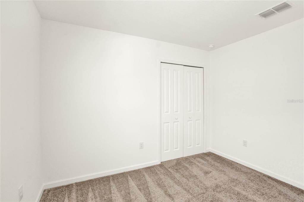 For Rent: $2,098 (4 beds, 2 baths, 1933 Square Feet)