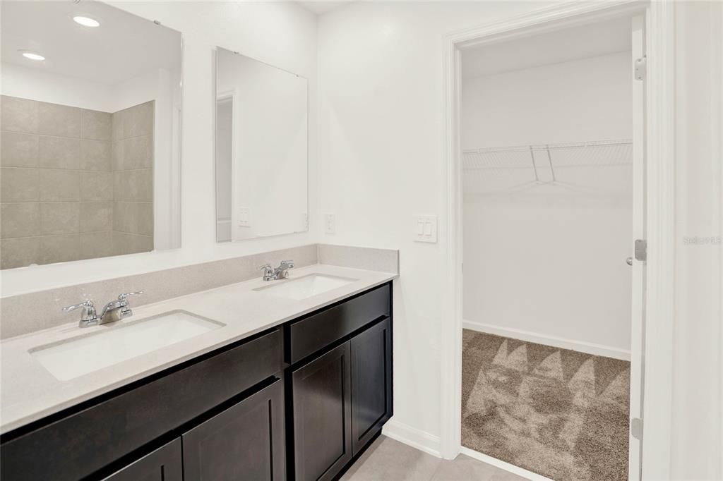 For Rent: $2,098 (4 beds, 2 baths, 1933 Square Feet)