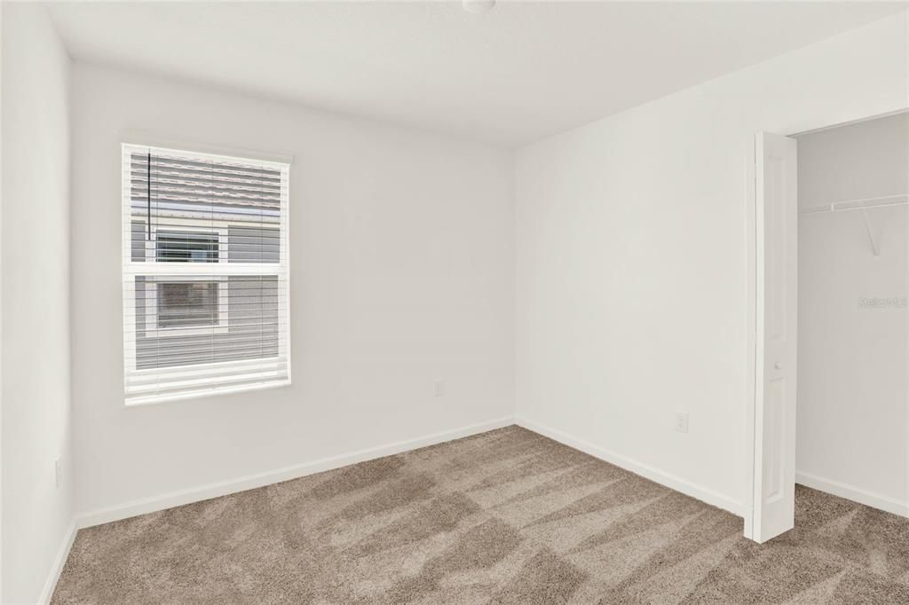 For Rent: $2,098 (4 beds, 2 baths, 1933 Square Feet)