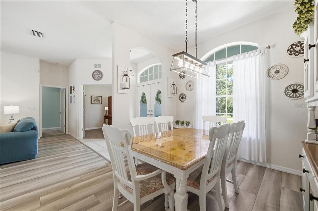 Active With Contract: $599,900 (4 beds, 3 baths, 2623 Square Feet)