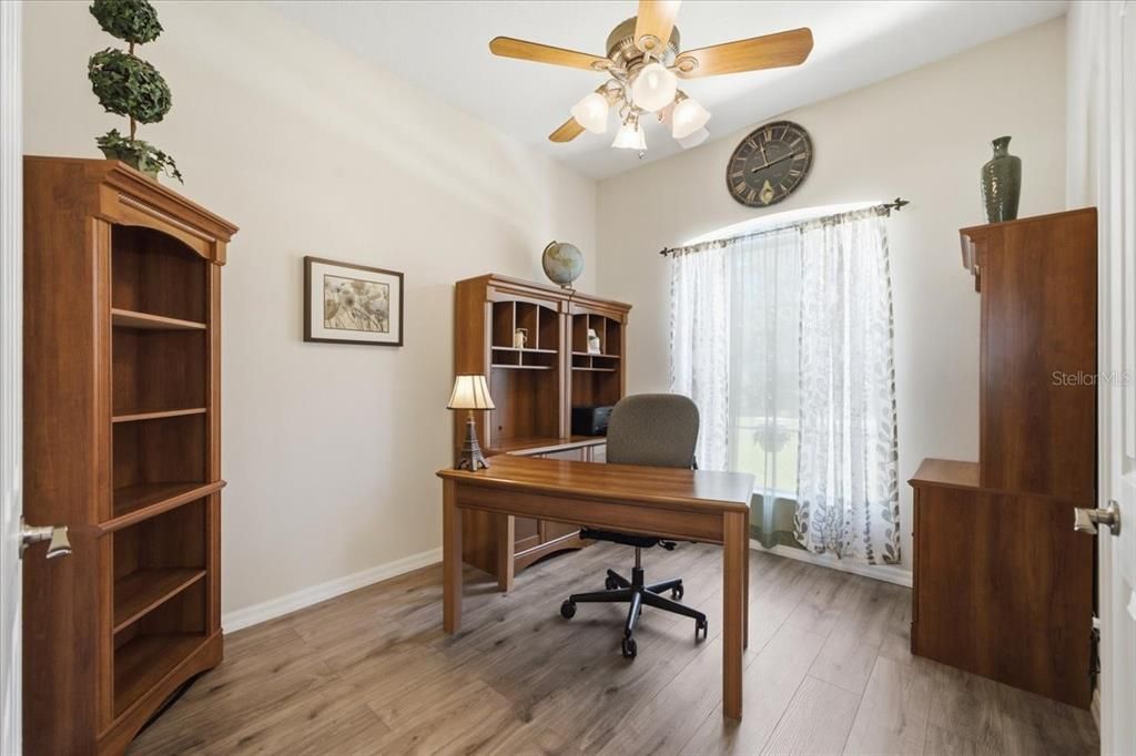 Active With Contract: $599,900 (4 beds, 3 baths, 2623 Square Feet)