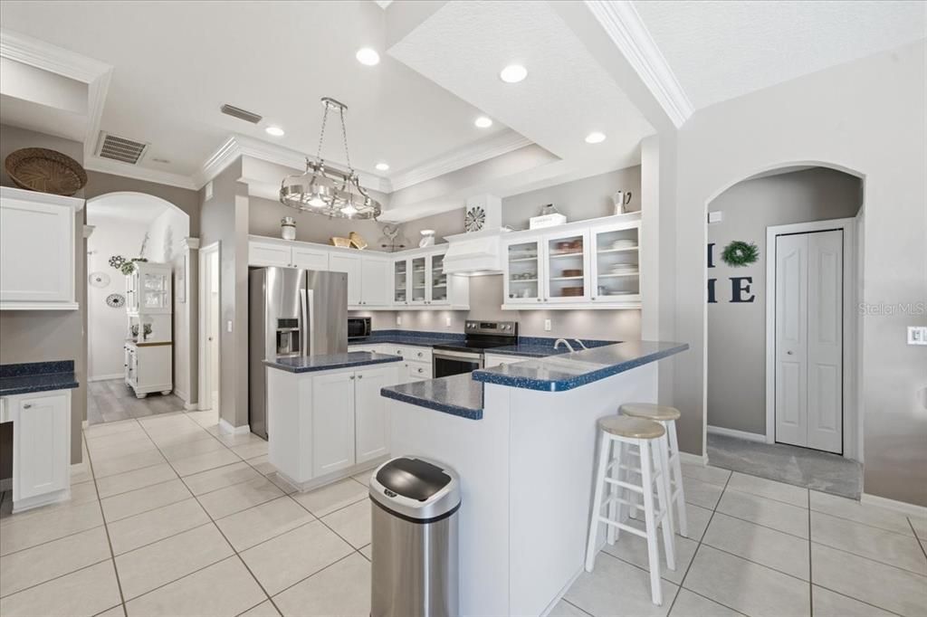 Active With Contract: $599,900 (4 beds, 3 baths, 2623 Square Feet)