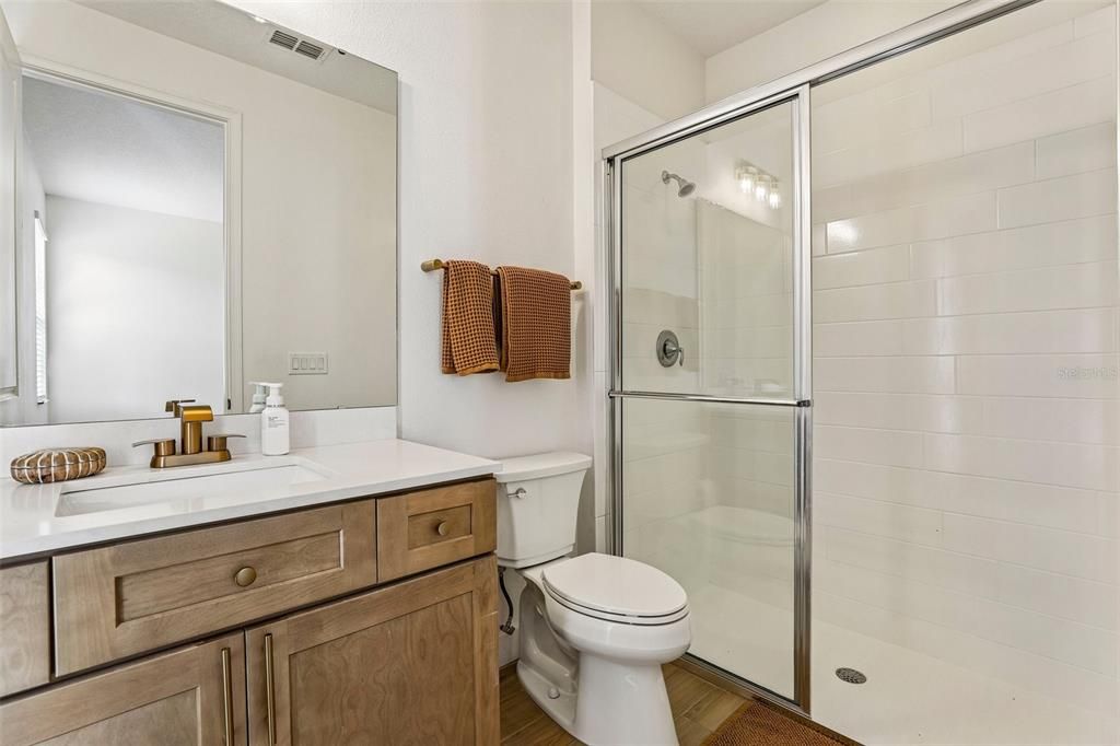 На продажу: $1,499,000 (6 спален, 4 ванн, 5051 Квадратных фут)