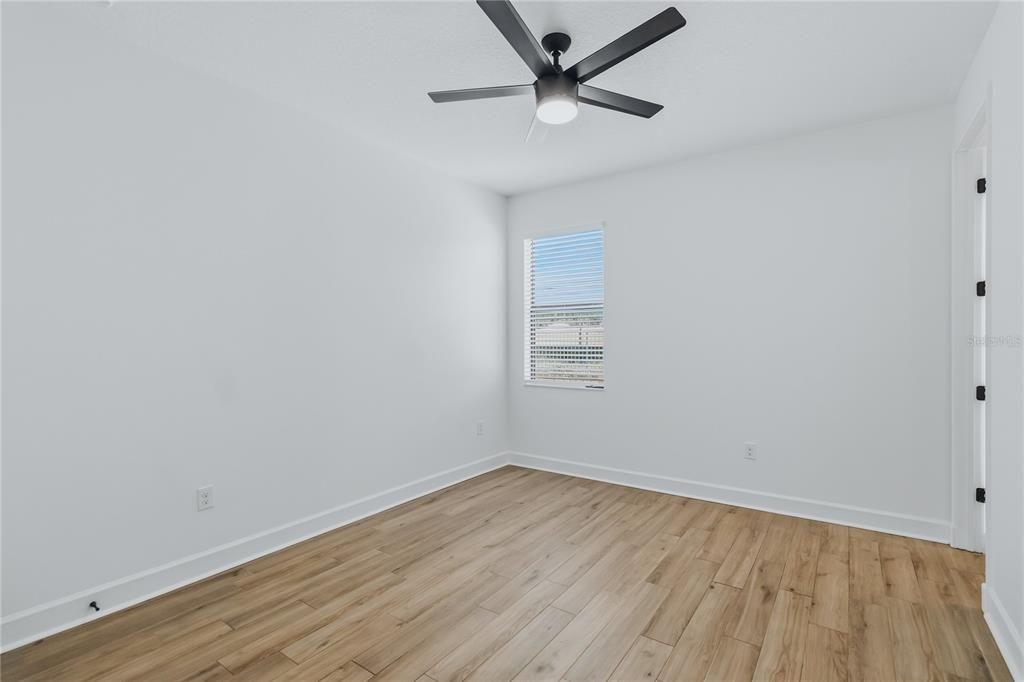 En Venta: $1,365,000 (6 camas, 4 baños, 5051 Pies cuadrados)